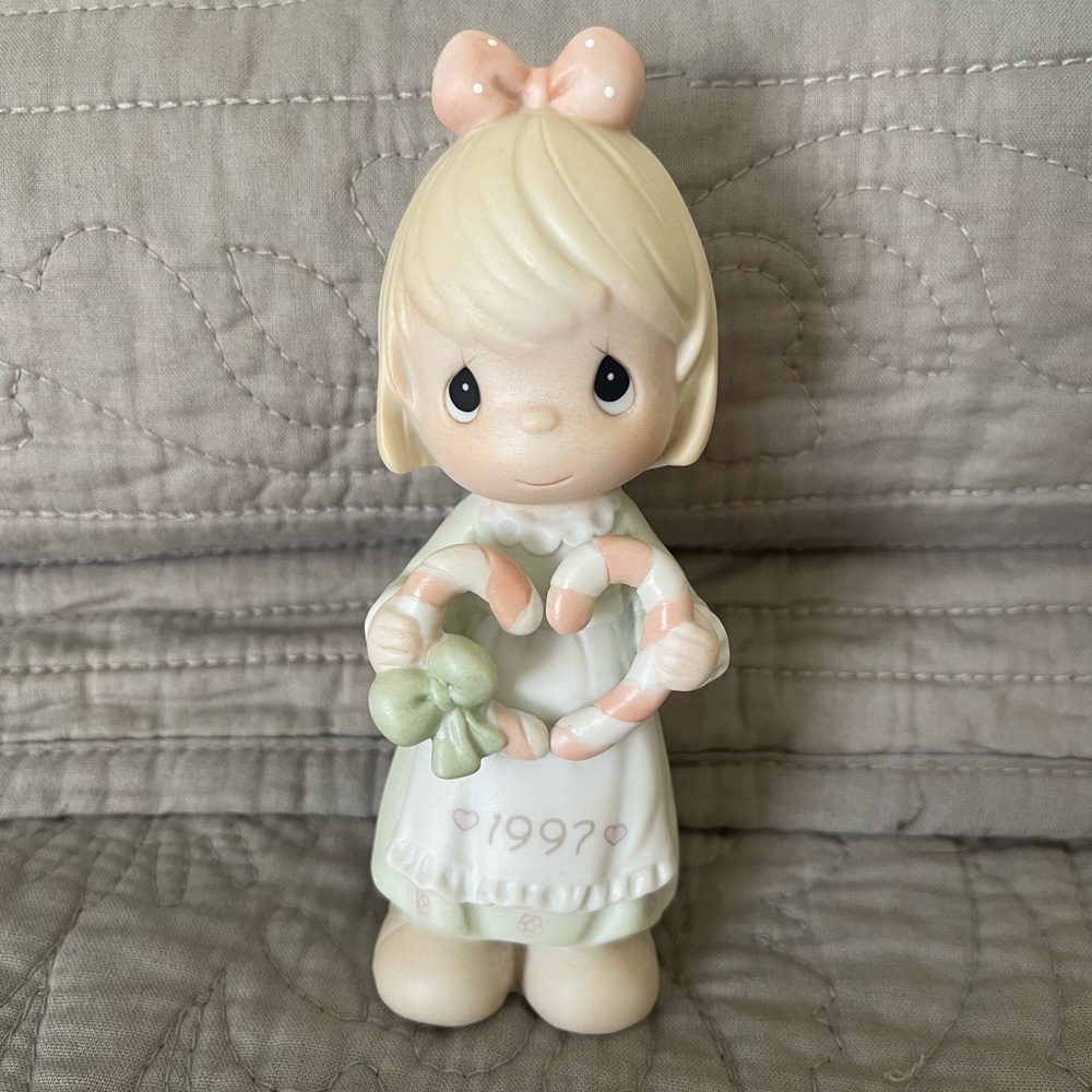 Vintage 1997 Christmas Precious Moments